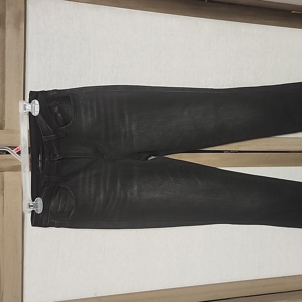 Flying monkey womens flared split bottom jeans size 27. Material is stretchy.